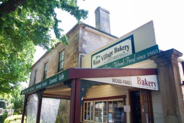 【タスマニア観光】魔女の宅急便のパン屋さん～ロス・ビレッジ・ベーカリーの行き方やロスの街並みを紹介します！