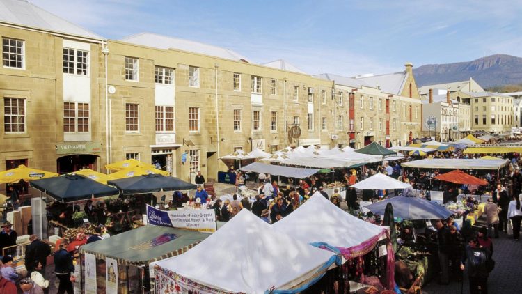 【タスマニア観光】ホバートで毎週開催されるお祭り！サラマンカマーケットに行こう！
